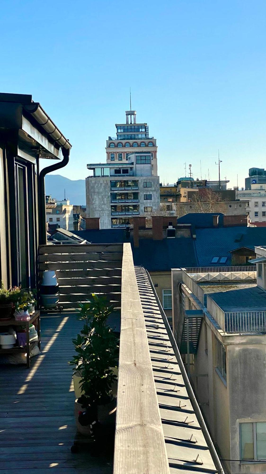 リュブリャナLittle Plaza Duplexアパートメント エクステリア 写真